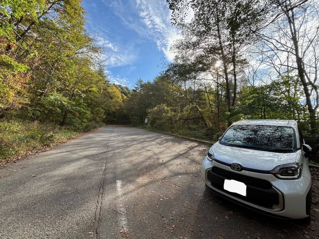 吐竜の滝の駐車場