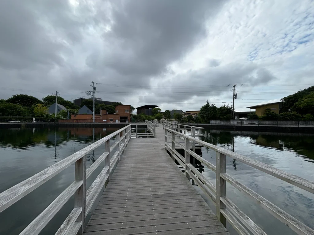 丸池公園の遊歩道