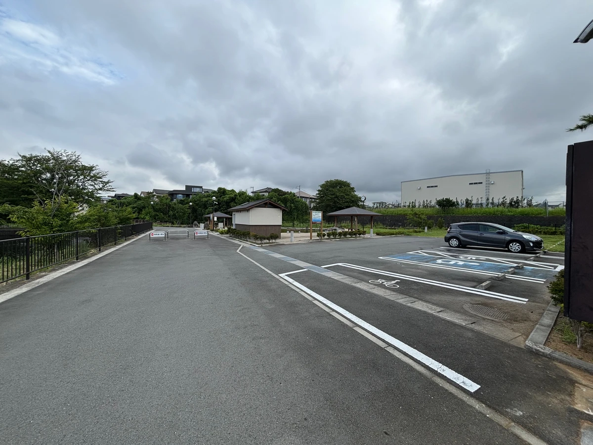 丸池公園駐車場