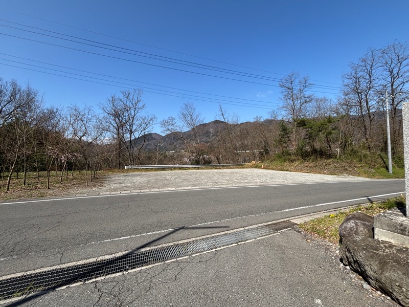 棚下不動滝の大型車の駐車場