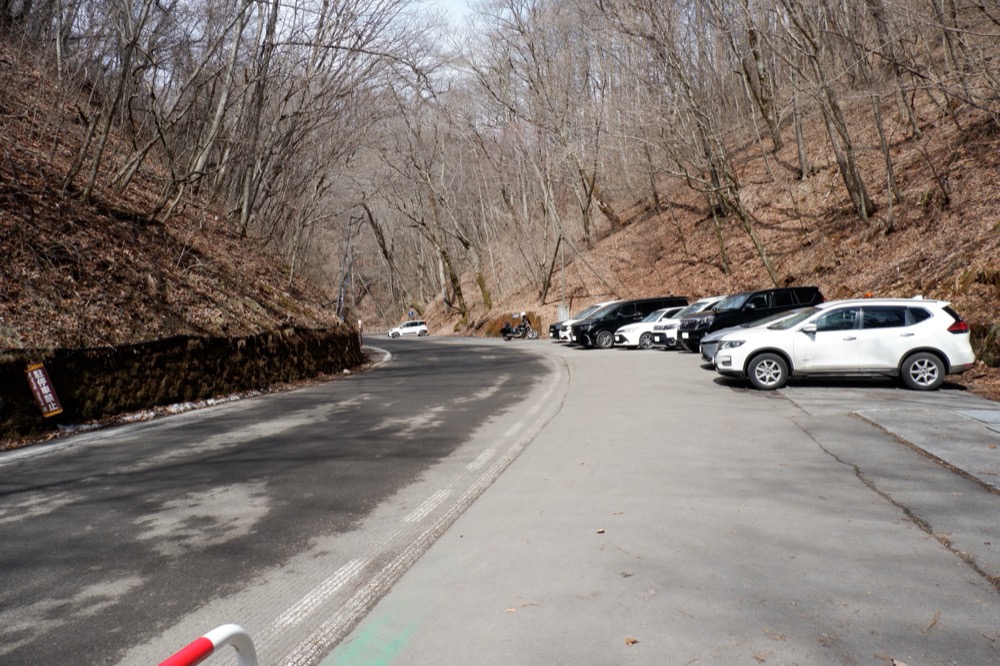 白糸の滝の駐車場